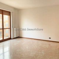 2 locali - Novara(NO)