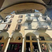 1 locale - Novara(NO)