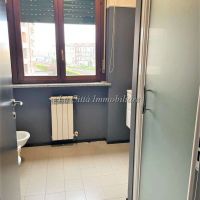 1 locale - Novara(NO)