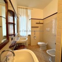 4 o più locali - Novara(NO)