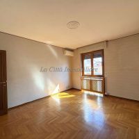 4 o più locali - Novara(NO)
