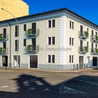 3 locali - Galliate(NO)