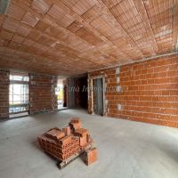 3 locali/4 o più locali - Galliate(NO)