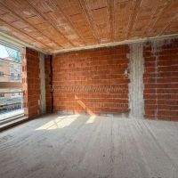 3 locali - Galliate(NO)