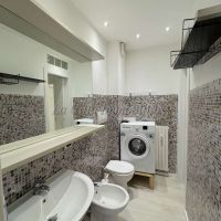 1 locale - Novara(NO)