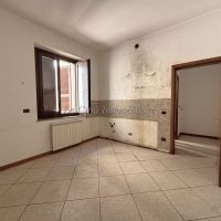3 locali - Galliate(NO)