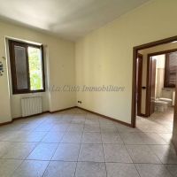 3 locali - Galliate(NO)