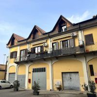 1 locale/Appartamento - Novara(NO)