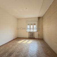 3 locali/4 o più locali/Appartamento - Novara(NO)