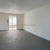 3 locali - Galliate(NO)
