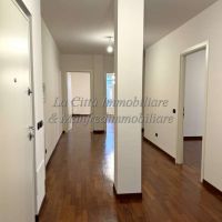 4 o più locali - Novara(NO)