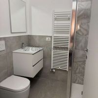 1 locale - Novara(NO)