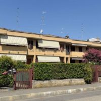 Villa/Villa Bifamiliare/Villetta schiera - Novara(NO)